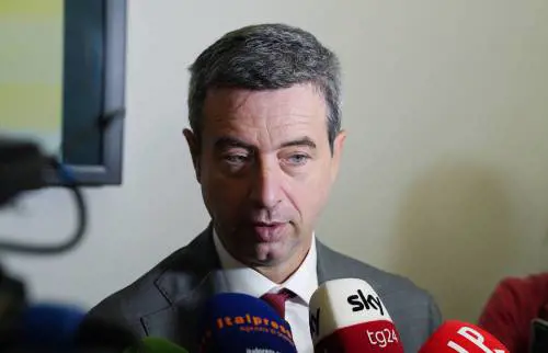 Sussidi, occupazione, guerra e candidati. Così Elly ha trasformato i dem nella Cgil
