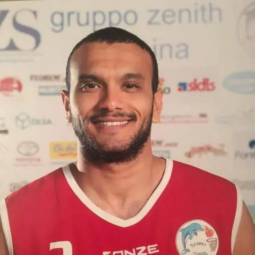 Si accascia durante la partita, poi la tragedia: morto il cestista Fathallah 