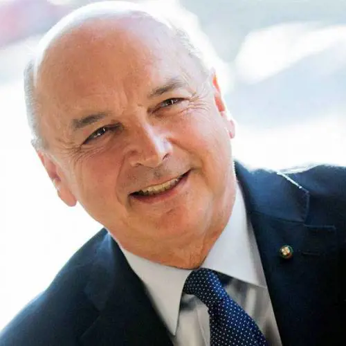 Ecco chi è il sindaco dei record che sbanca di nuovo