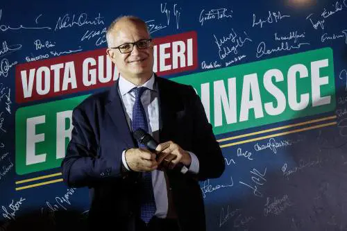 Torna la bandiera rossa in cima al Campidoglio. Ma la sinistra già litiga per il seggio di Gualtieri