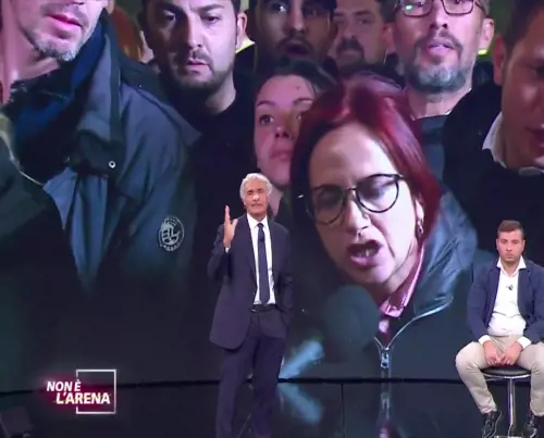 "Siete dei criminali...". In studio scoppia il caos