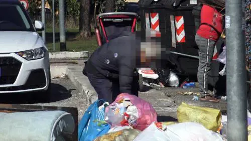Nel feudo romano della destra: "Ma quale fascismo, qui si muore di fame"
