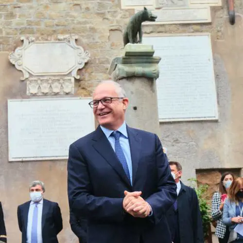Gualtieri parte con una promessa: "Città ripulita entro Natale"