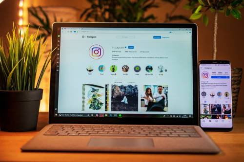 Instagram, ora carichi video e foto anche da computer