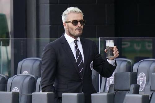 Beckham volto del Qatar può rimetterci la faccia: "Si è venduto l'anima"