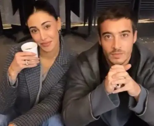 "Resta single...": il messaggio tombale di Belen Rodriguez