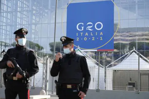 No vax e anarchici in piazza. Il rischio di un weekend nero