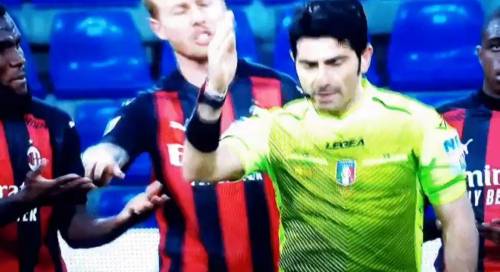 "Arbitra lui?". Bufera per la scelta su Roma-Milan