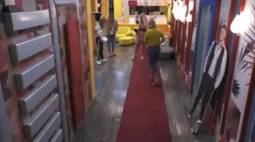 Il Gf costretto a spegnere i microfoni: ecco che cosa è successo