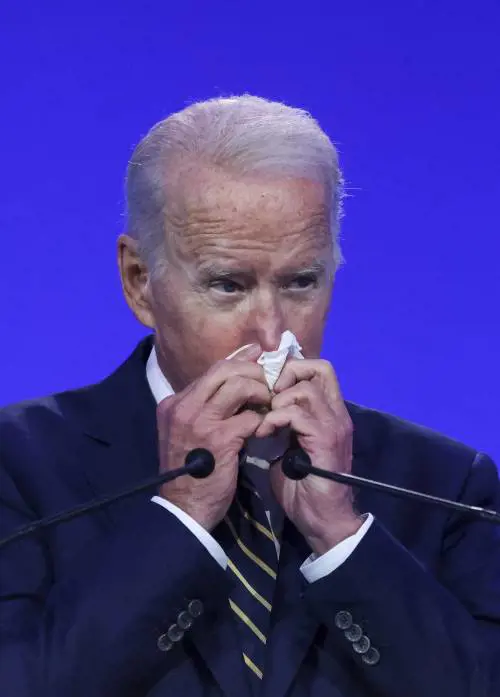 Scuse di Biden per gli strappi di Trump. "Da oggi investimenti  in energia pulita"