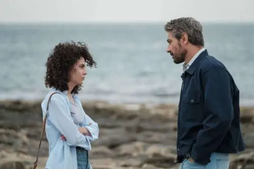 La "Storia di una famiglia perbene" arriva su Canale 5