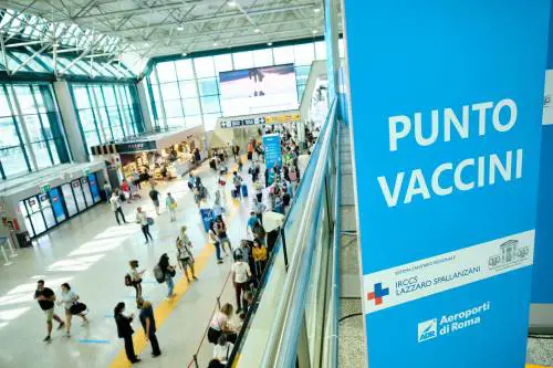 Il medico con il braccio di silicone rischia grosso. Pure negli Usa parlano di lui: "Mi avete rovinato"
