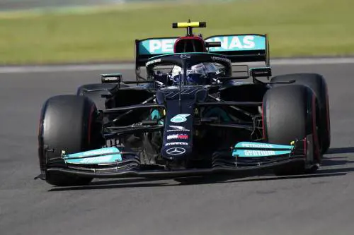 Bottas che sprint, Hamilton che race...
