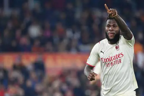 Seedorf asfalta Kessie: "Soldi? Non mi pare..."
