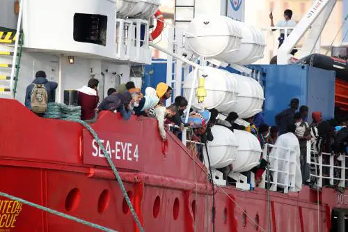 Ong all'assalto dell'Italia. Malta latita, 847 a Trapani
