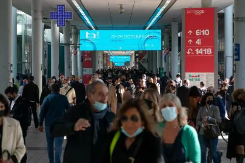 Fiera Milano riparte, stime 2021 riviste al rialzo
