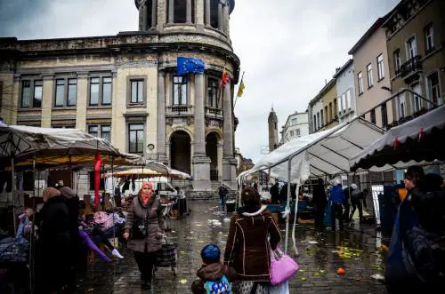 "Pericolo per la sicurezza nazionale". Il Belgio espelle l'imam di Molenbeek