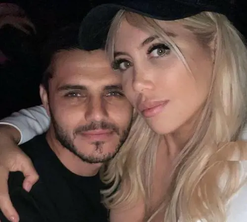 "Non lo farò di nuovo", "Non ti credo". Lite in un ristorante di Milano tra Wanda e Icardi