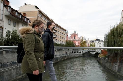 La "vaccinata" Olanda verso il lockdown: cosa insegna all’Italia