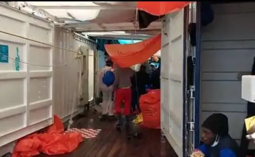 Attracco avvenuto: scatta lo sbarco-invasione