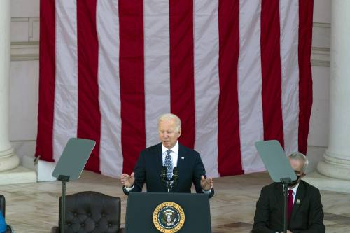 Biden si fa paladino di democrazia e diritti: piano da 424 milioni