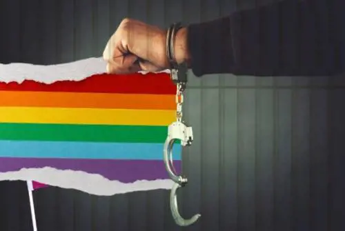 Il calciatore nero anti-gay, il rublo ai massimi e Musk: quindi, oggi...