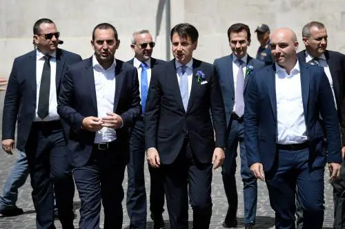 "È in affanno, ha sottovalutato". Nel M5S scoppia la bufera contro Conte