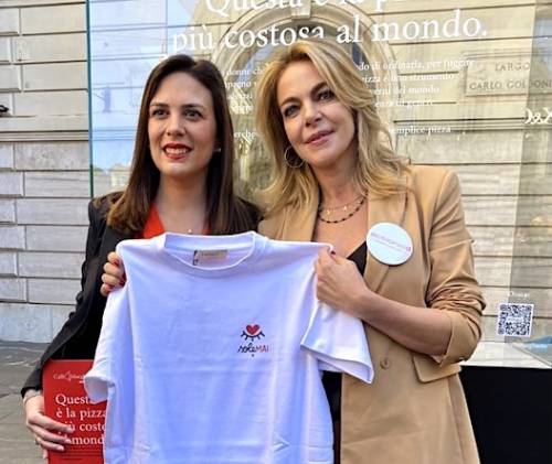 Raffaella Tavazza e Claudia Gerini con la t-shirt Solemai