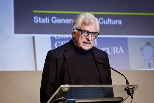 Miu Miu spinge Prada. Technogym  in forma