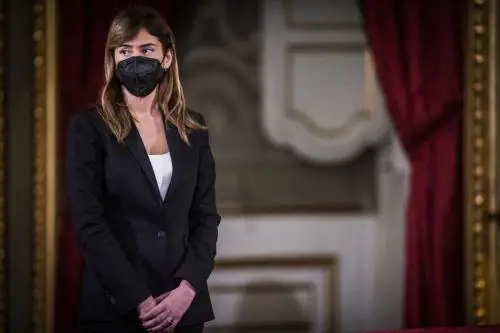 La frase della Boschi che gela Di Maio: "Quando mi incontra..."