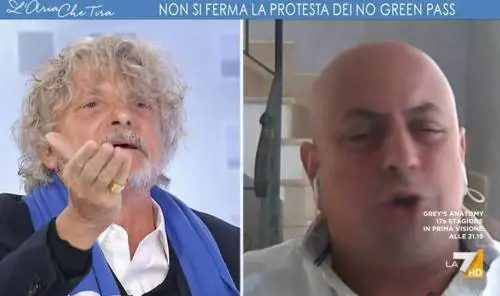 "Dici c...", "Buffone". In tv finisce in "rissa"