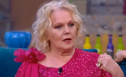 "Tr...ti tiro una scarpa": Katia Ricciarelli fuori controllo