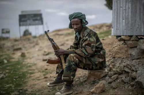 Etiopia, i ribelli del Tigrè verso la capitale. Il premier al fronte per fermare il golpe