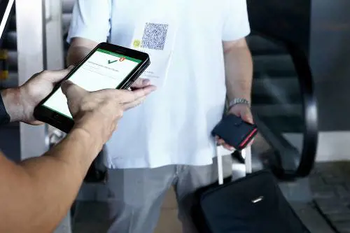 Arriva la "black list" del Green pass: cosa succede ai vaccinati