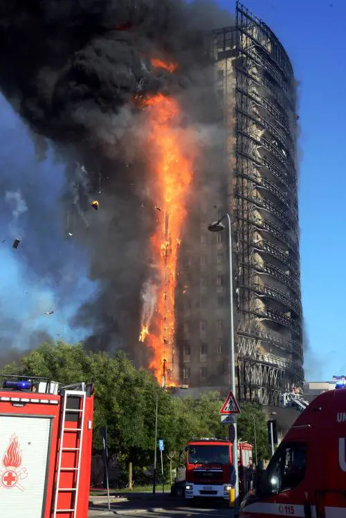 La rabbia dei residenti abbandonati