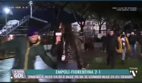 Toccò il fondoschiena alla giornalista tv, ora rischia il processo