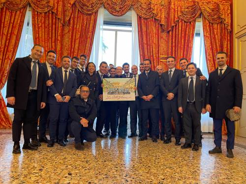 "Quegli irresponsabili contro il vaccino mettono in pericolo tutta la collettività. Siamo in emergenza: Draghi fino al 2023"