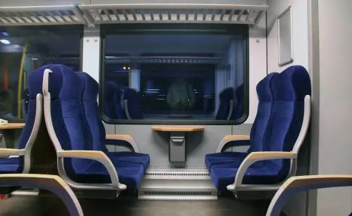 Licenziato perché fa troppe multe, il capotreno: "Vi dico cosa è successo"