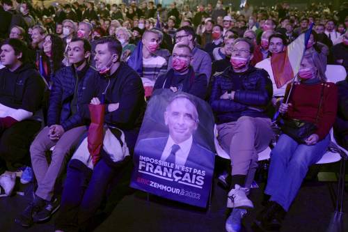 "Non solo complottisti": Chi è davvero il “popolo” di Zemmour?