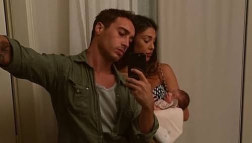 Belen Rodriguez, il dettaglio che parla di crisi: "Ma Antonino non c'è?"