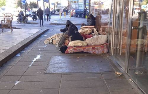 Duemila i senzatetto a Napoli, finiti in strada per il Covid