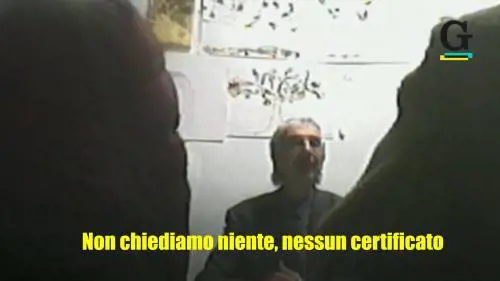 "Il positivo non è malato": allontanato da scuola il prof no vax