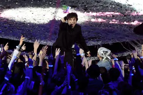 "Tutto è iniziato a scuola. Non c'erano più le lezioni di musica..."