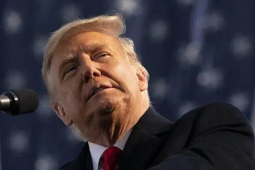 La demonizzazione di Trump non paga. Ma la Clinton insiste
