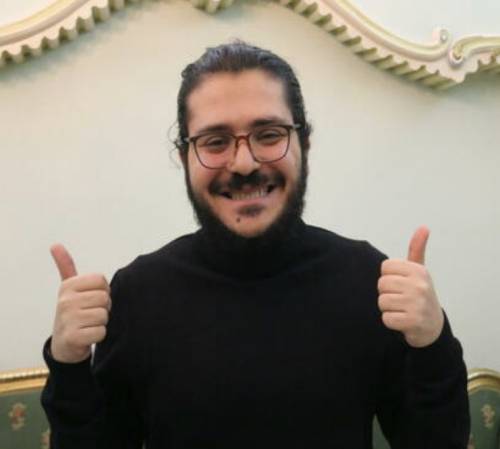 Al Sisi concede la grazia a Patrick Zaki. Meloni: "Domani tornerà in Italia"