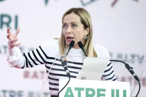 Meloni vuole un patriota. "Centrodestra determinante"