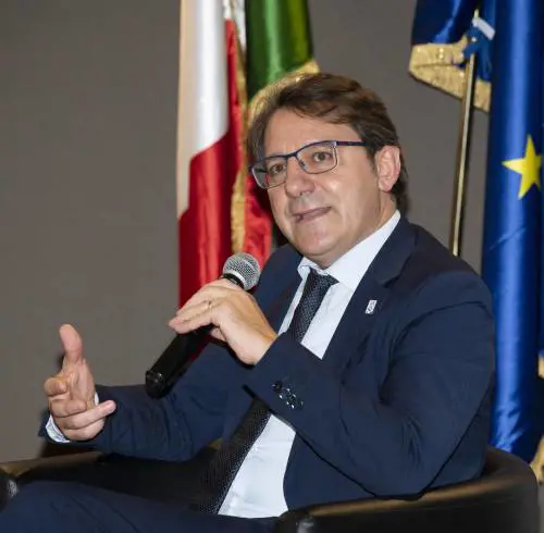 Tridico lancia l'allarme sulle pensioni: "Il sistema non regge"