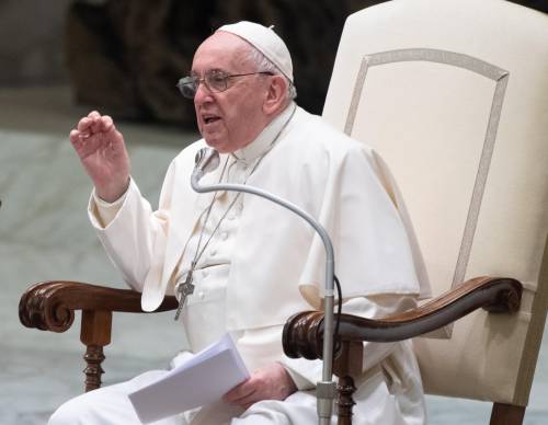 Bufera in Vaticano: il cardinale "papabile" esce di scena