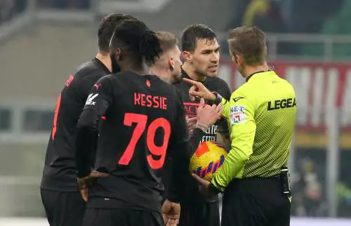 "Ma come fa a essere fuorigioco?". La furia di Pioli e del Milan su Massa