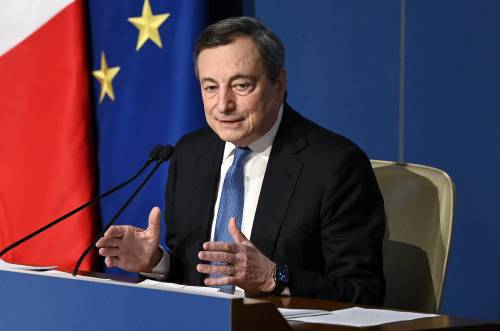 Super green pass al lavoro, Draghi tira dritto: cosa farà